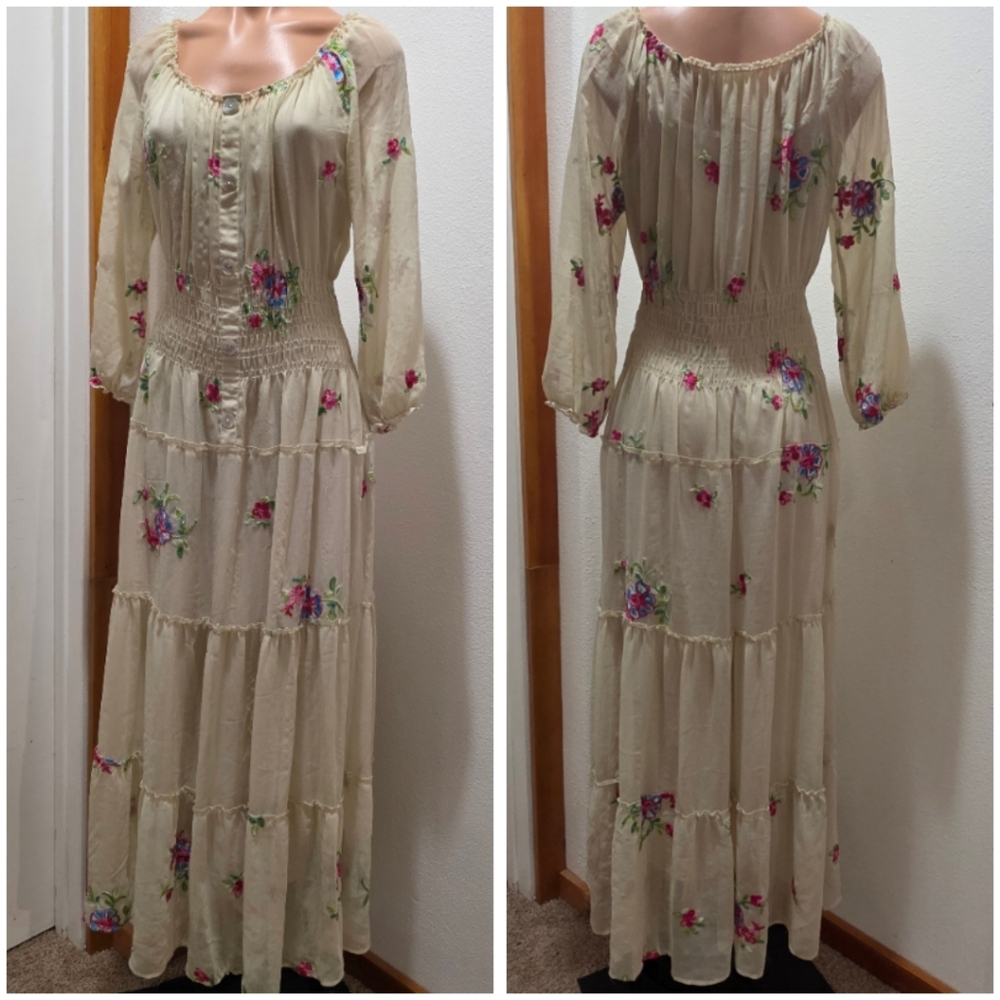 FIG AND FLOWER Floral Maxi Dress M